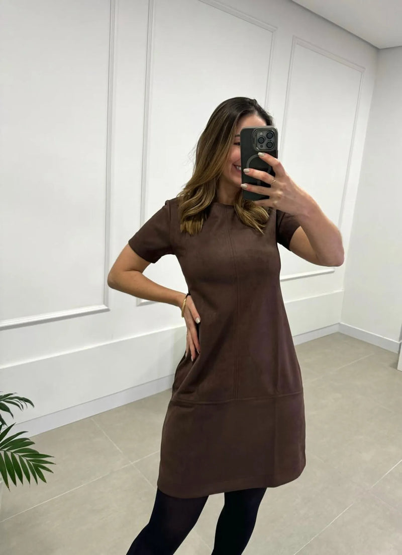 Vestido Liza | Suede com Manga Curta